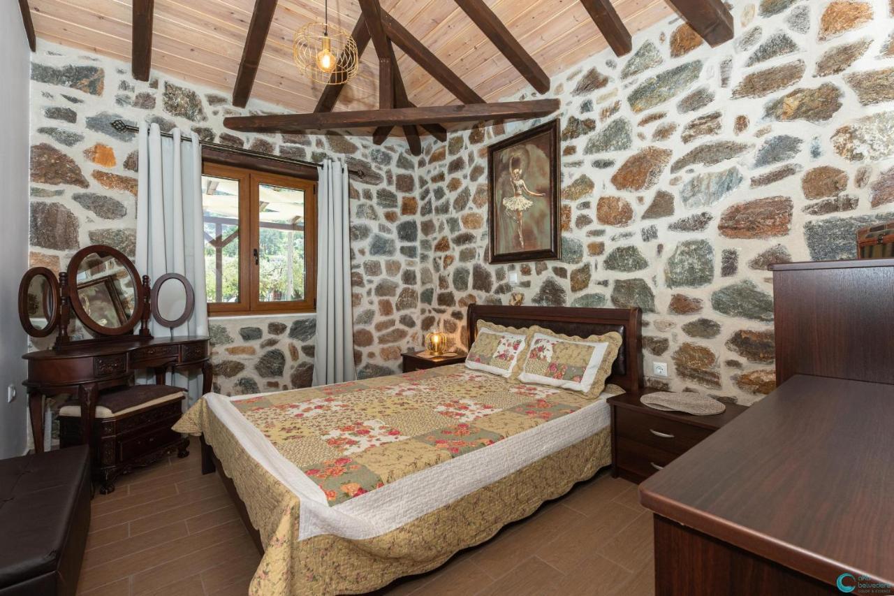 Вилла Eleni'S Stone House Скала-Потамиас Экстерьер фото