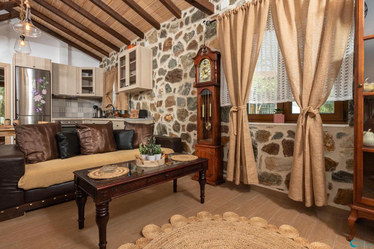 Вилла Eleni'S Stone House Скала-Потамиас Экстерьер фото